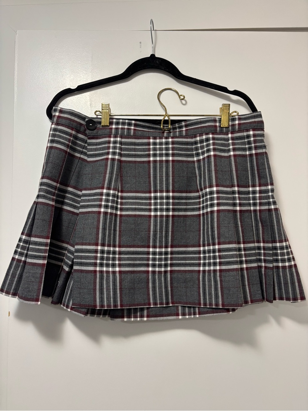 Grey Plaid Pleated Mini Skirt